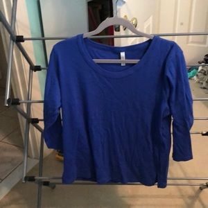 Long sleeve 3/4 blue shirt